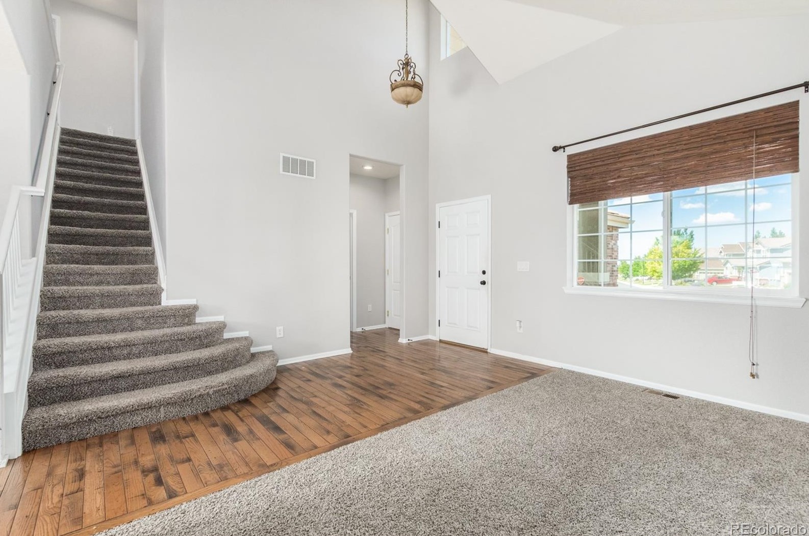 19 Peabody St, Castle Rock CO  80104-8812 exterior