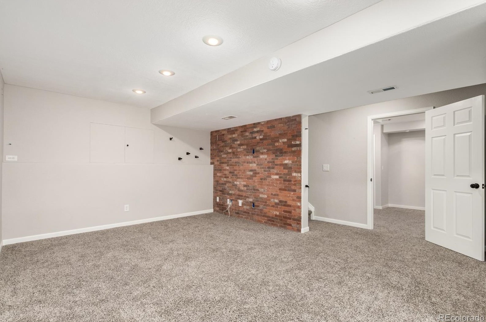 19 Peabody St, Castle Rock CO  80104-8812 exterior