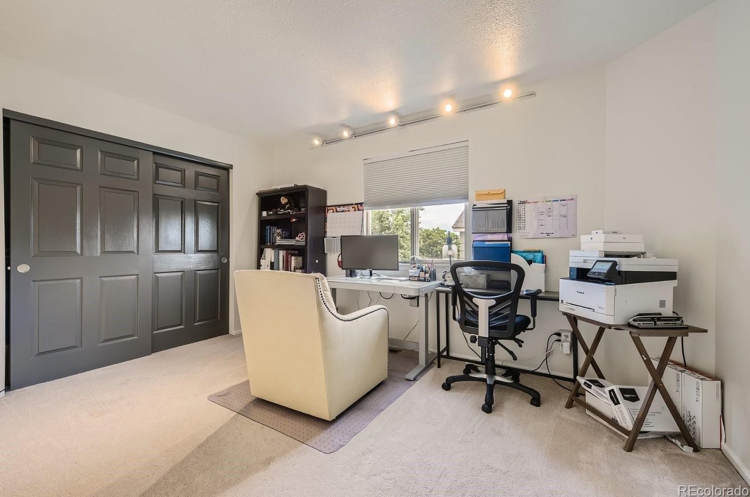 9615 Moss Rose Cir, Littleton CO  80129-6435 exterior