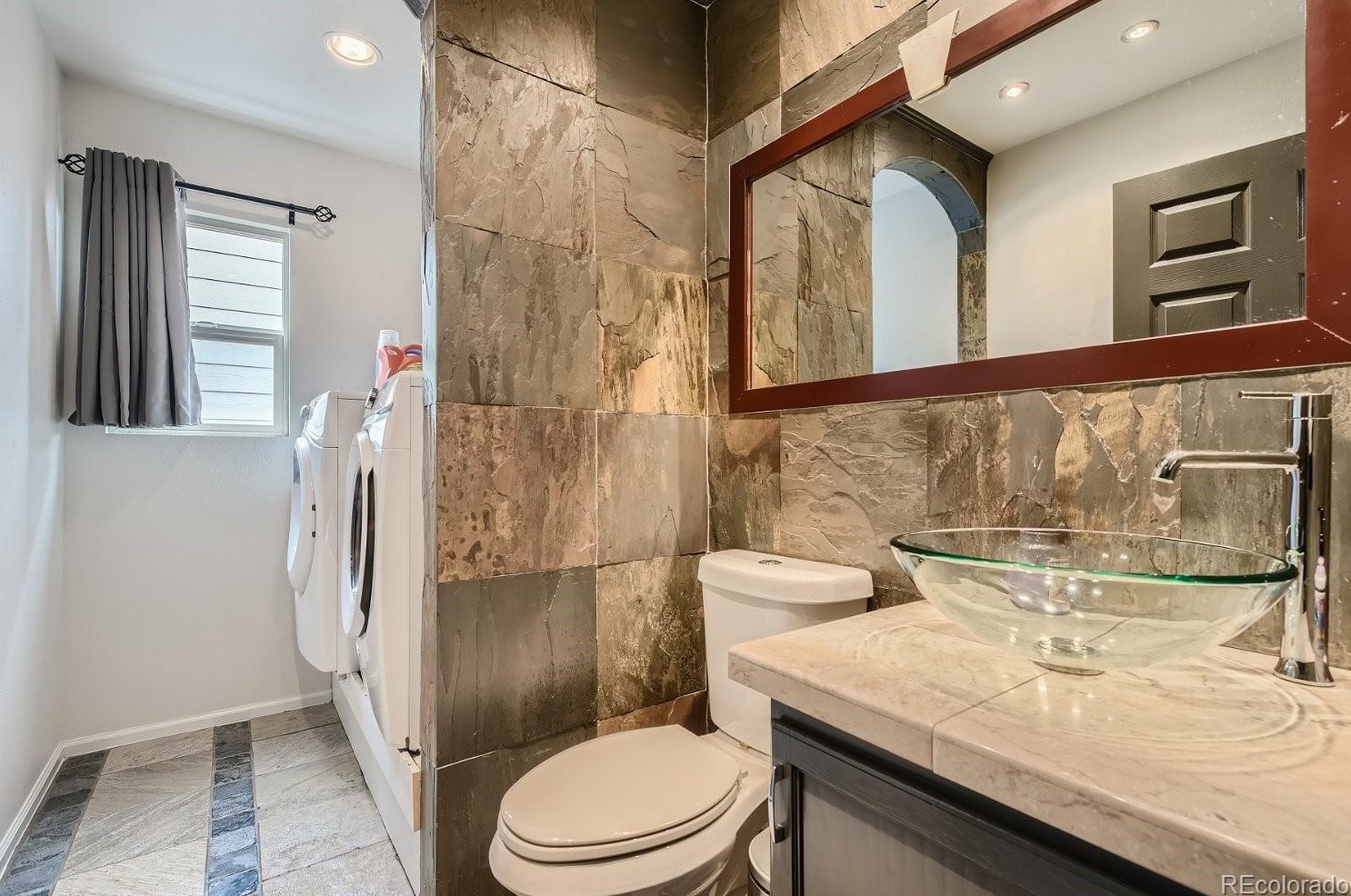 9615 Moss Rose Cir, Littleton CO  80129-6435 exterior