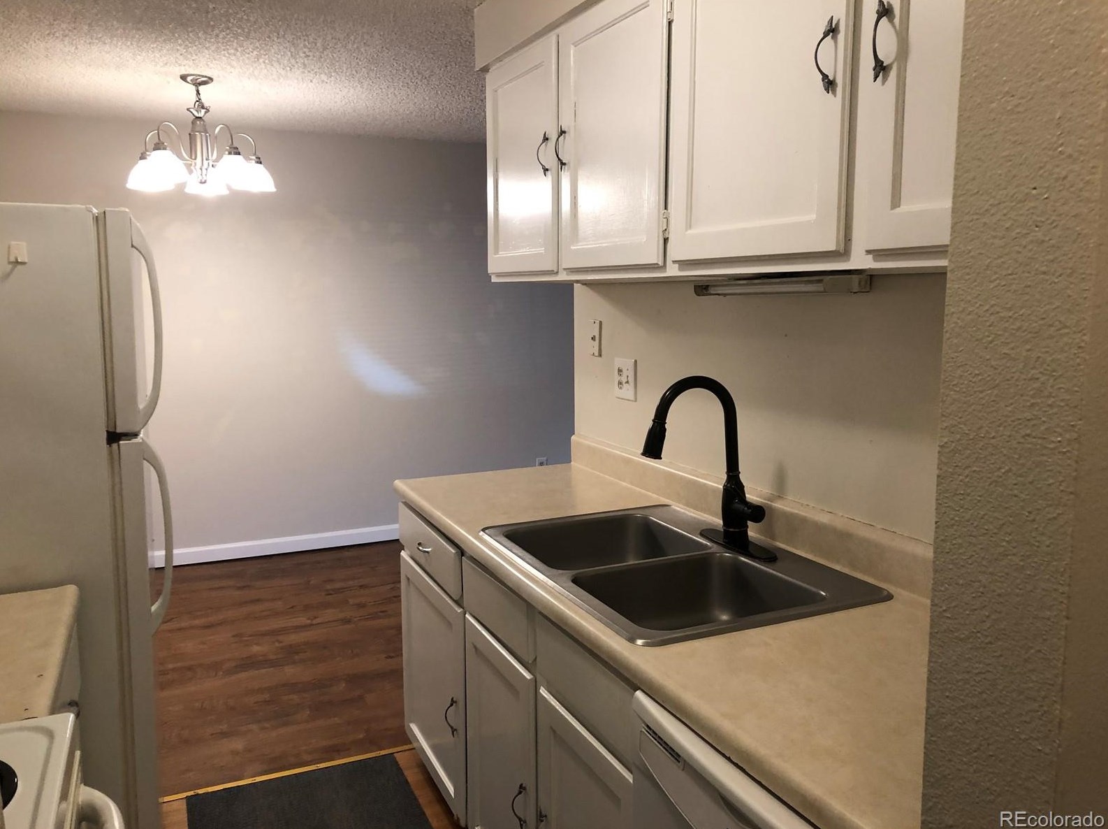 249 Highline Cir, Littleton CO  80122-1031 exterior