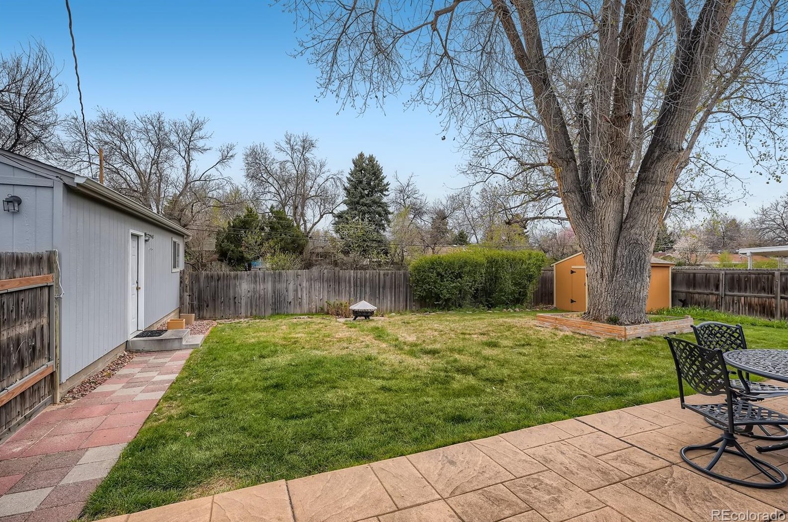 2858 Peakview Cir, Littleton CO 80121-3252 exterior