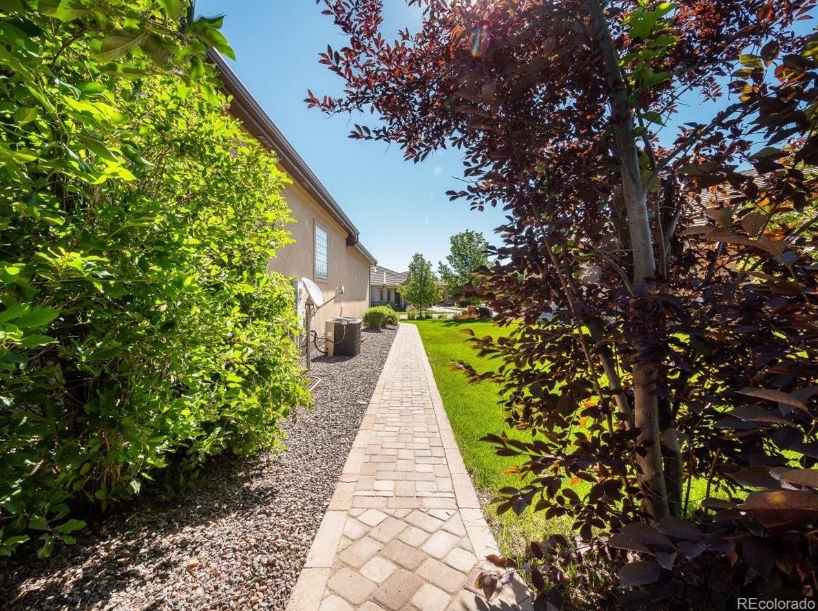 5057 Allison Way, Littleton CO 80128-4304 exterior