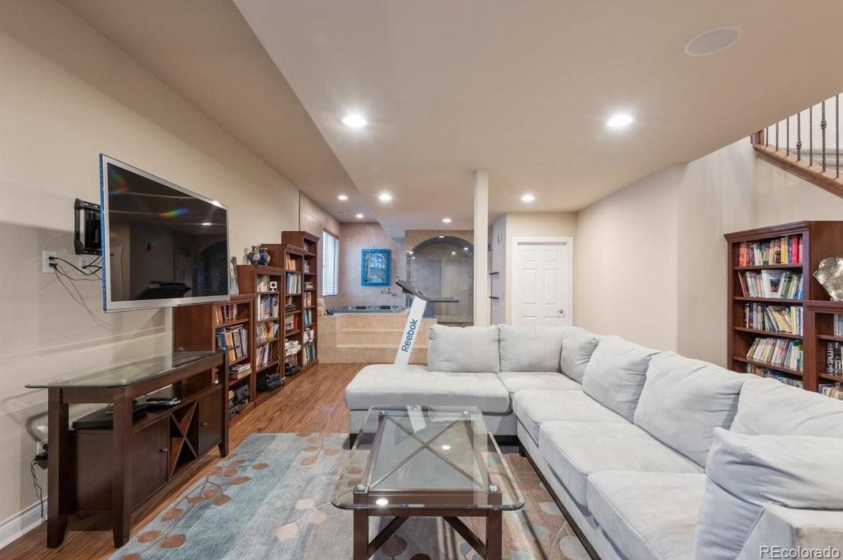 5057 Allison Way, Littleton CO 80128-4304 exterior