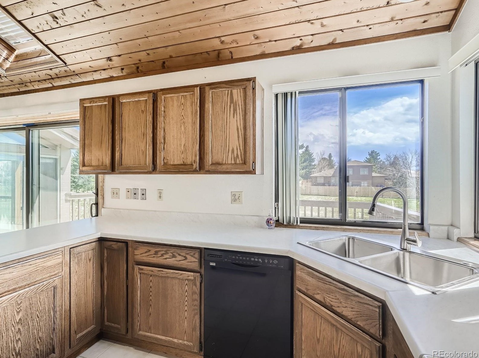 11320 75th Pl, Arvada CO  80005-3526 exterior