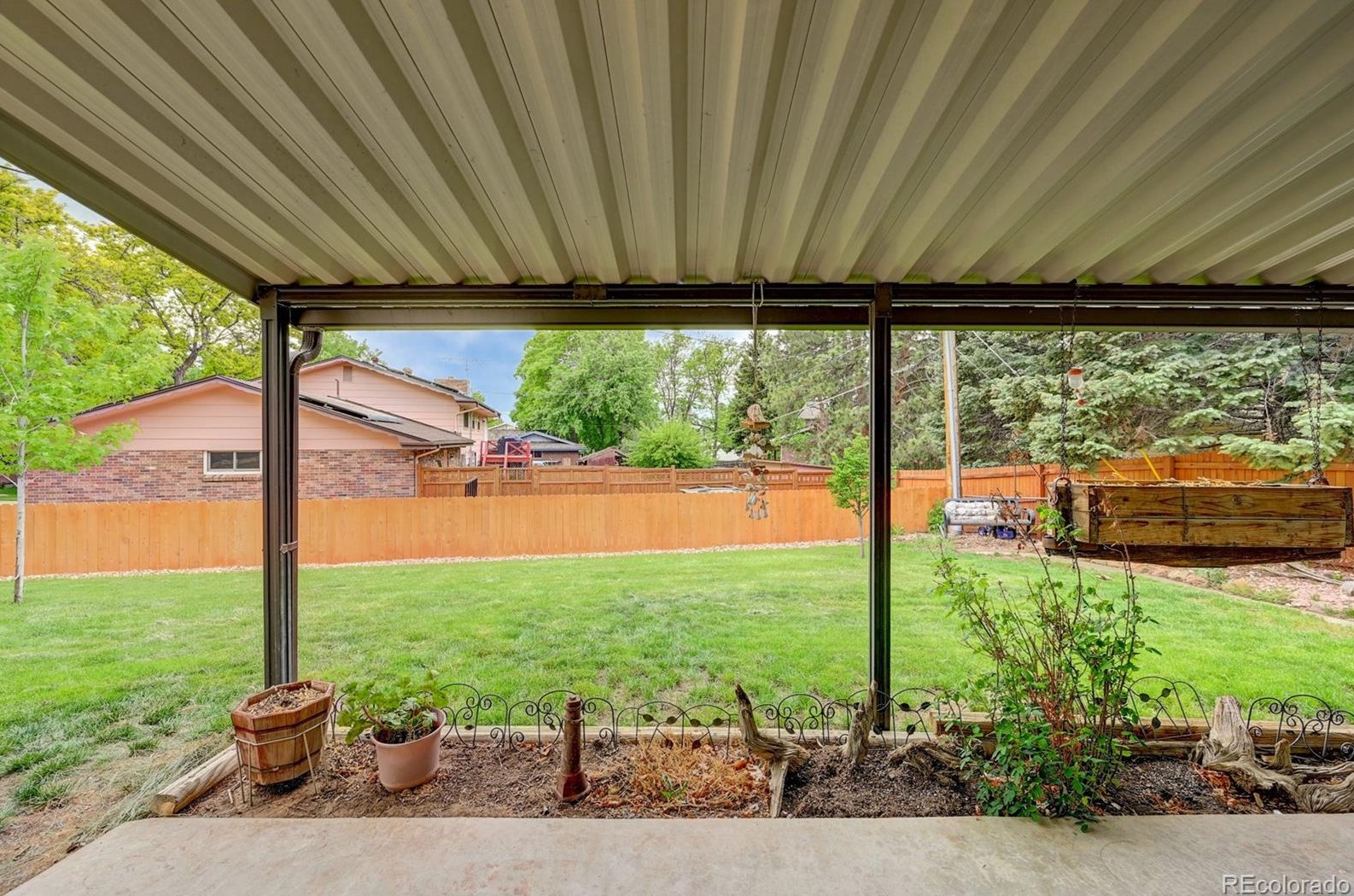 12466 67 Ave, Arvada CO  80003-4320 exterior