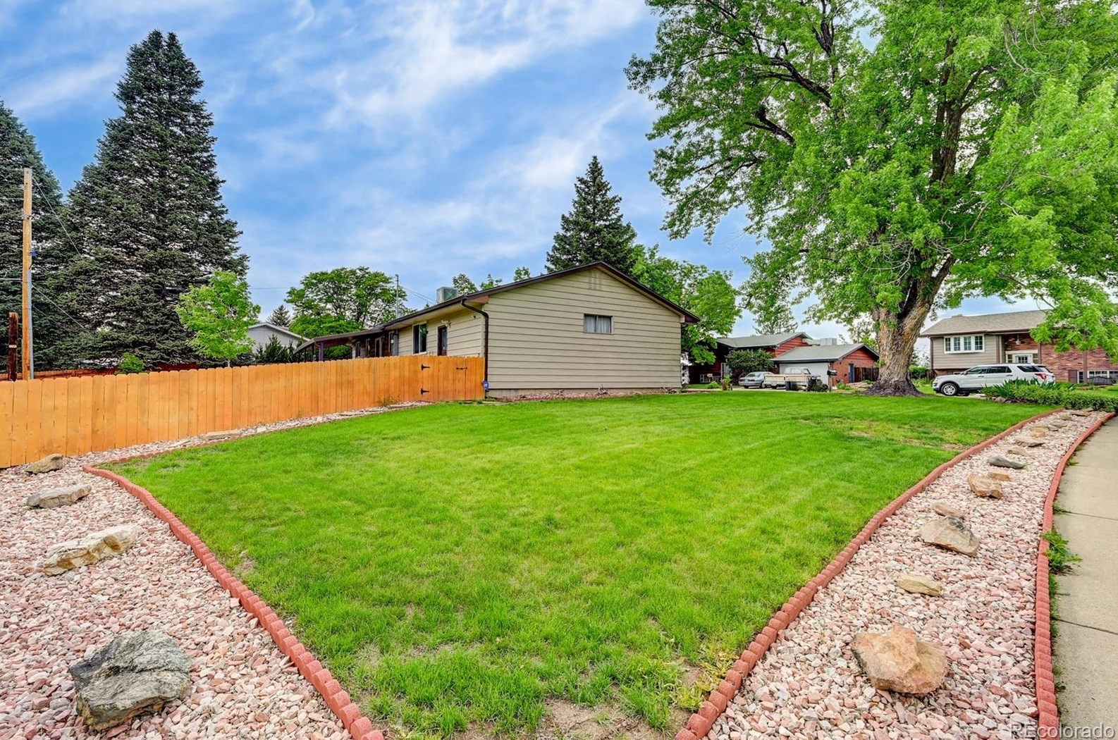 12466 67 Ave, Arvada CO  80003-4320 exterior