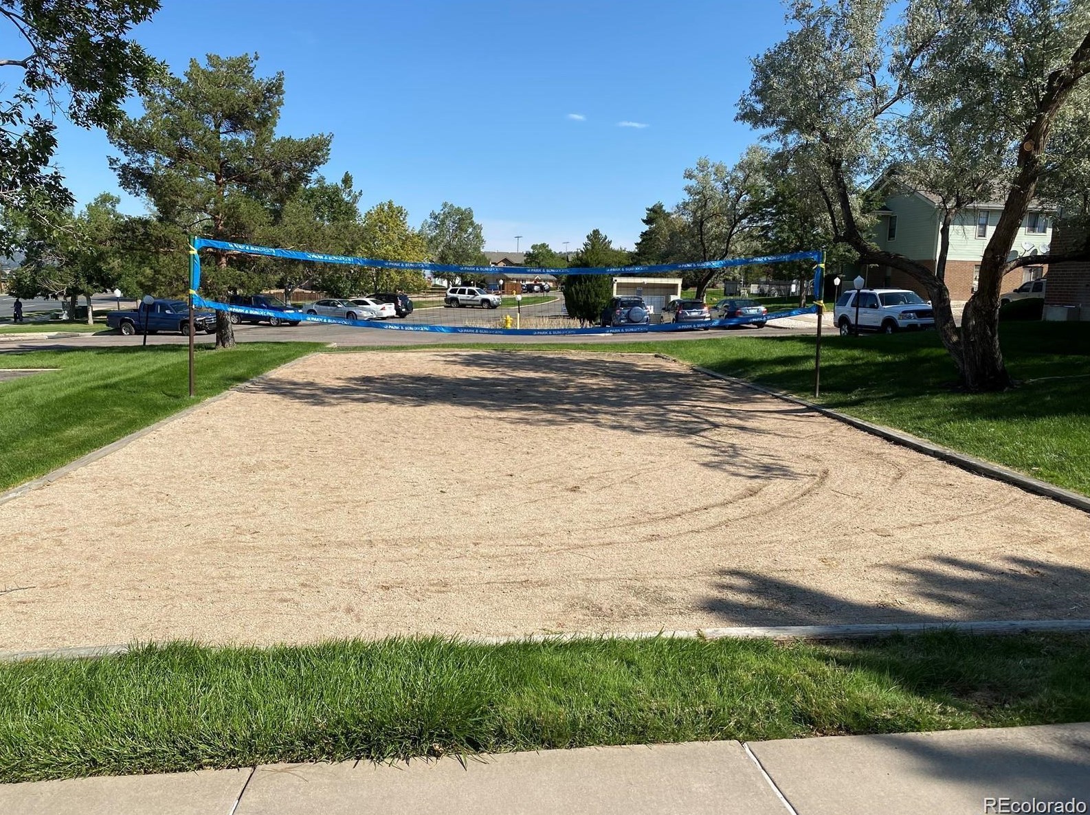 532 Oakwood Dr, Castle Rock CO  80104-1627 exterior