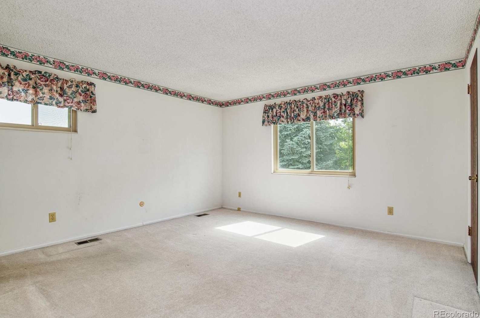 6466 Hoyt Ct, Littleton CO 80127-5929 exterior