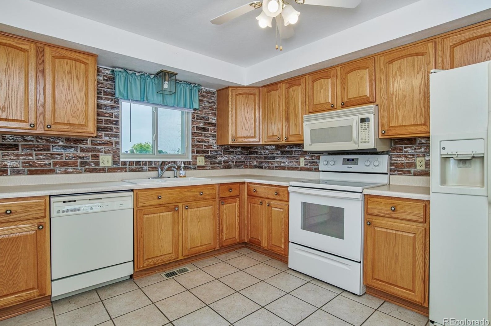 6466 Hoyt Ct, Littleton CO 80127-5929 exterior