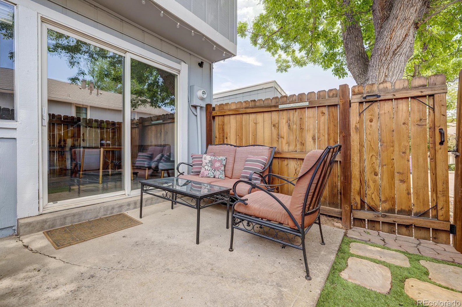 7041 Knolls Way, Littleton CO 80122-1750 exterior