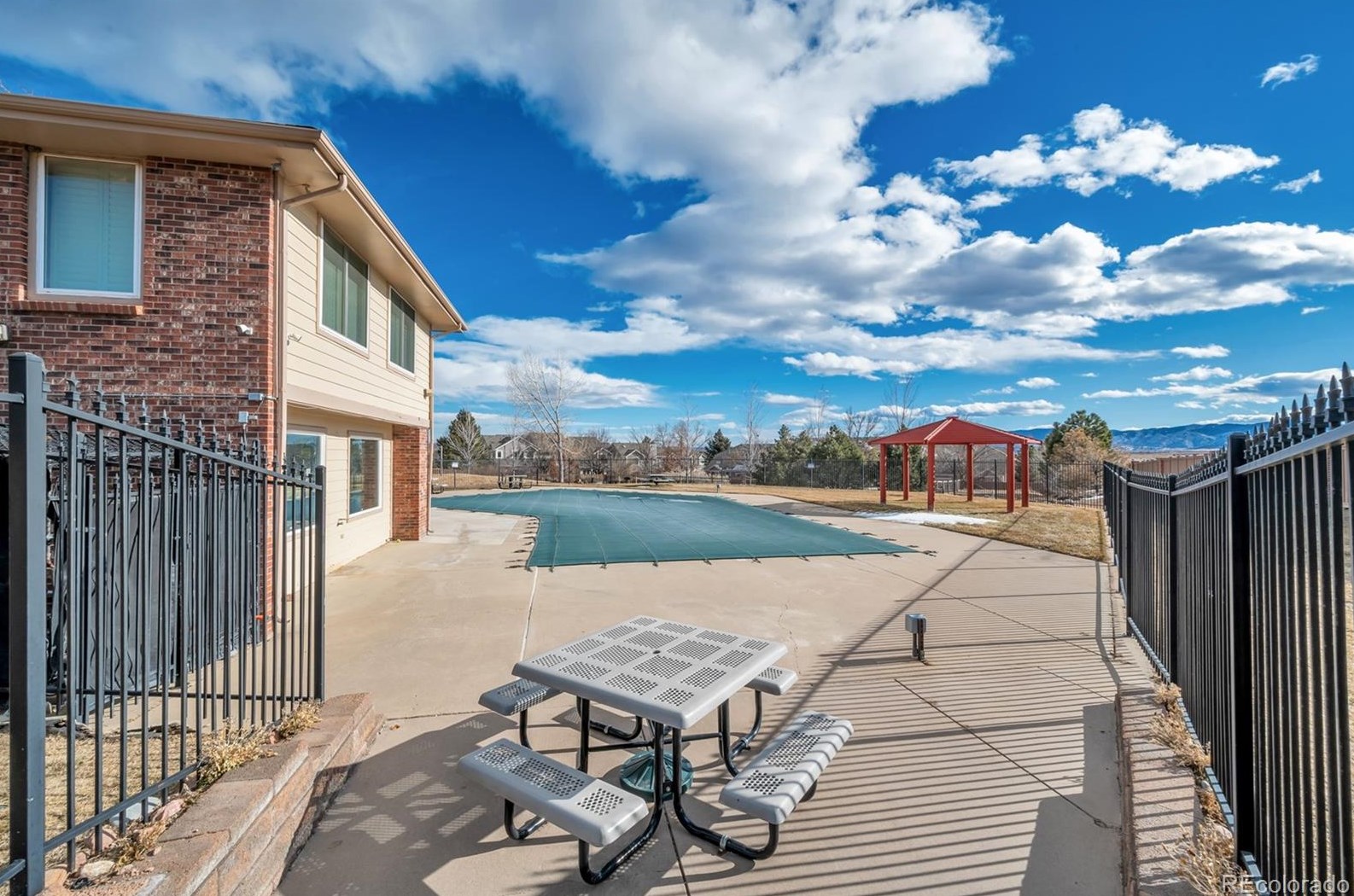 8381 Upham Way, Littleton CO 80128-6375 exterior