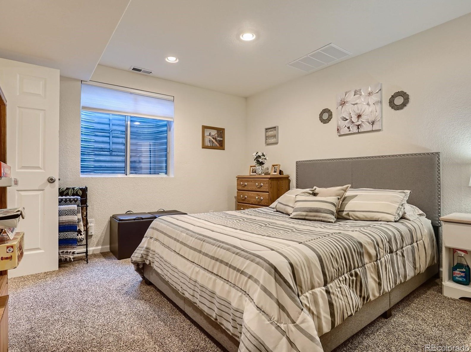 9436 Wolfe Dr, Littleton CO 80129-5796 exterior