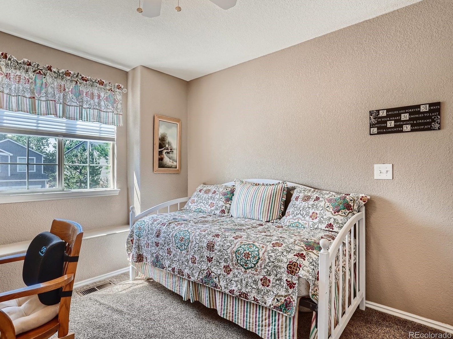 9436 Wolfe Dr, Littleton CO 80129-5796 exterior