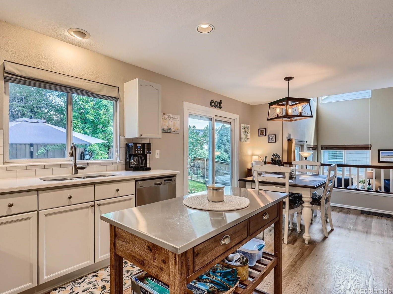 9436 Wolfe Dr, Littleton CO 80129-5796 exterior