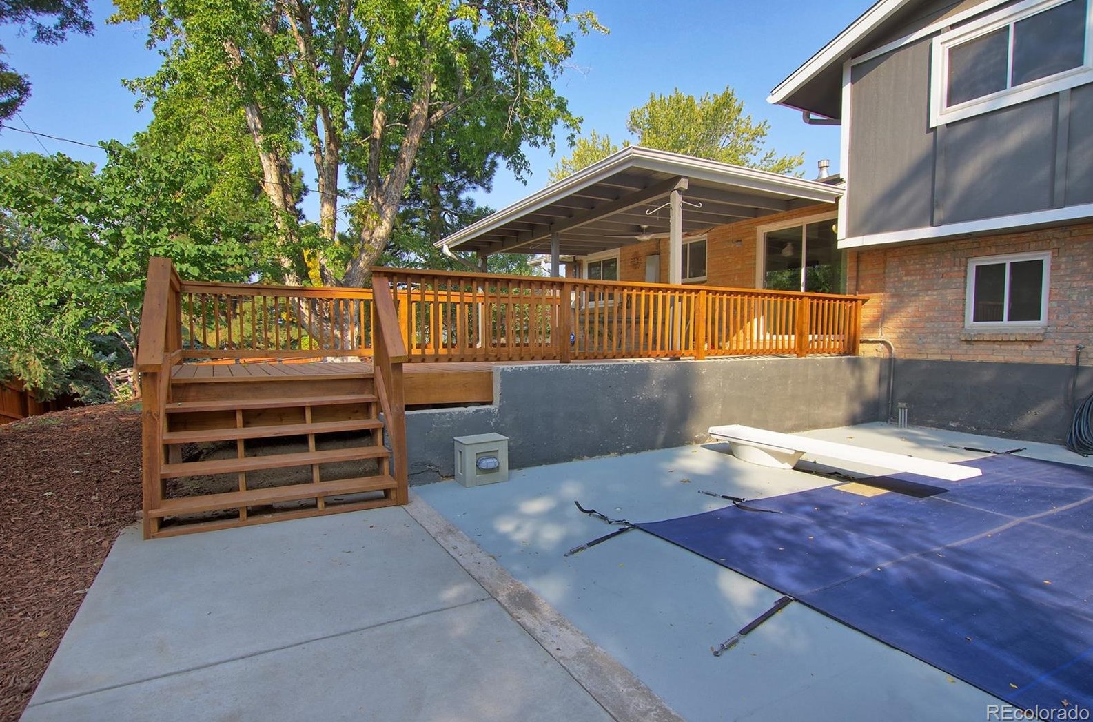 1394 Easter Cir, Littleton CO  80122-1356 exterior