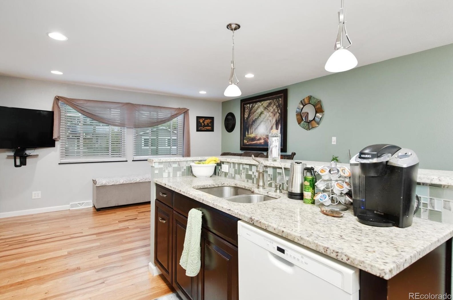 7338 Fremont Dr, Littleton CO 80128-4743 exterior