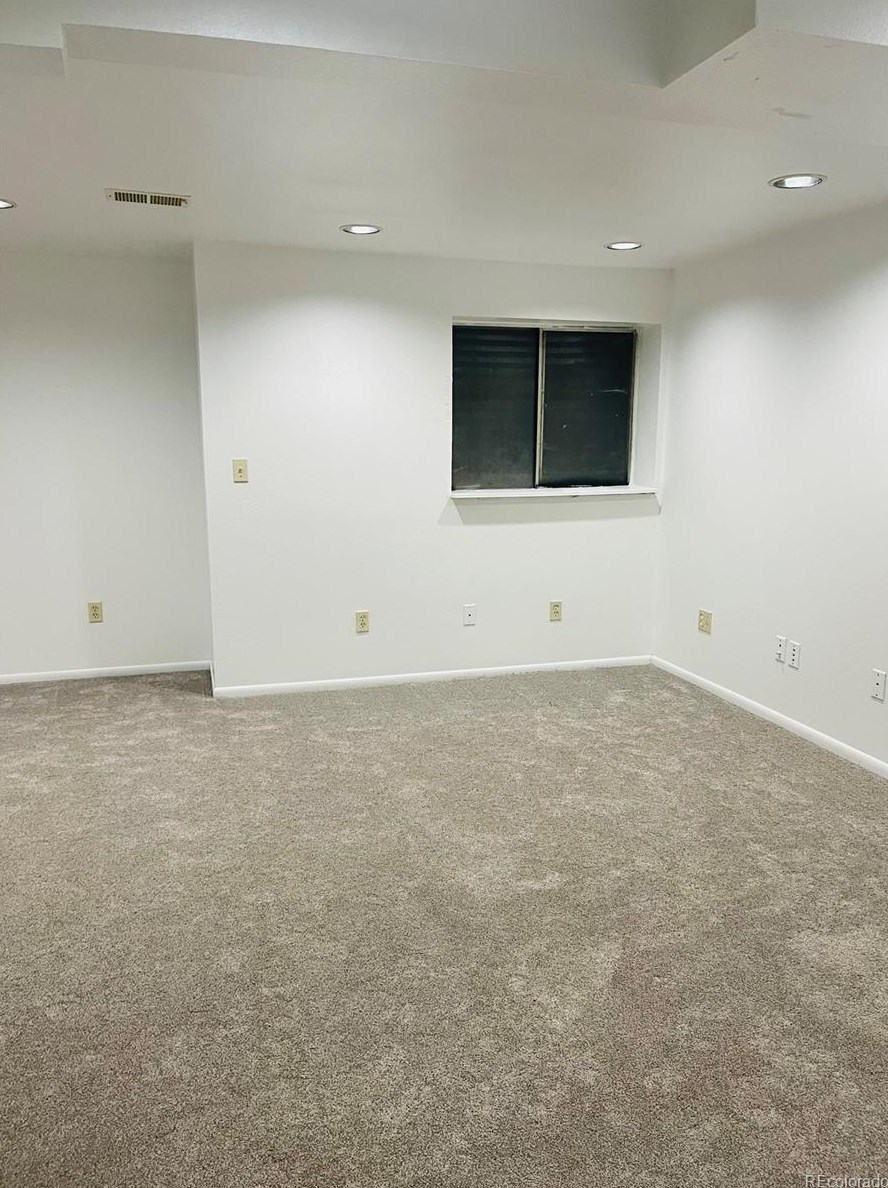 8685 Carr Loop, Arvada CO  80005-1572 exterior