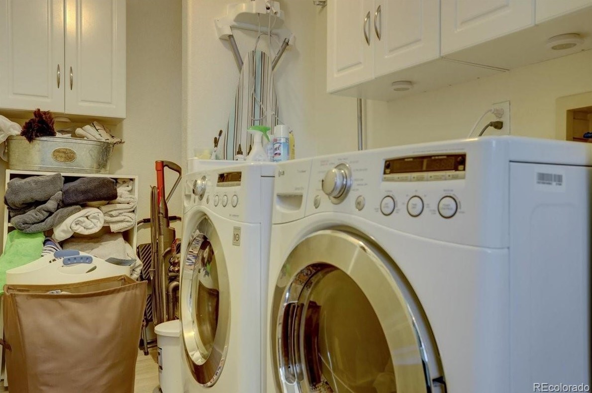 1403 Laurenwood Way, Littleton CO 80129-5615 exterior