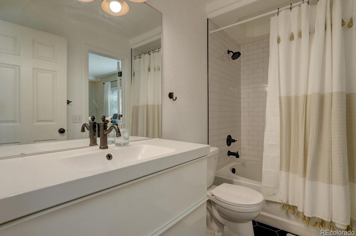 1403 Laurenwood Way, Littleton CO 80129-5615 exterior