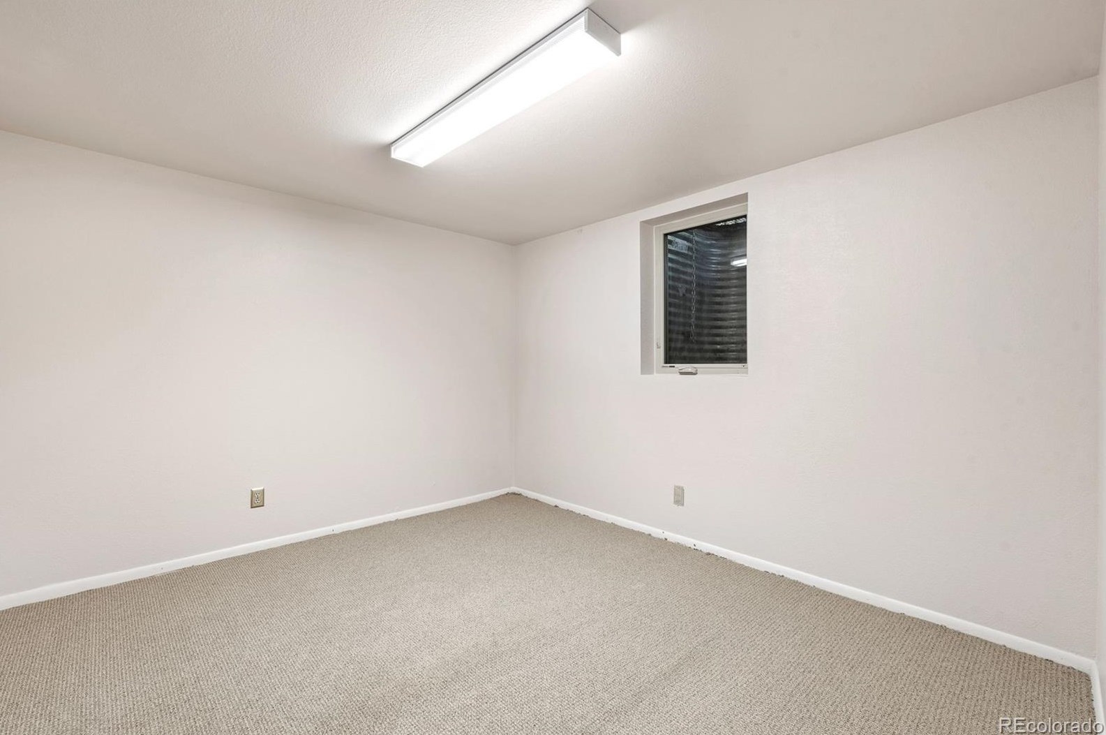 6049 Vivian St, Arvada CO  80004-4130 exterior