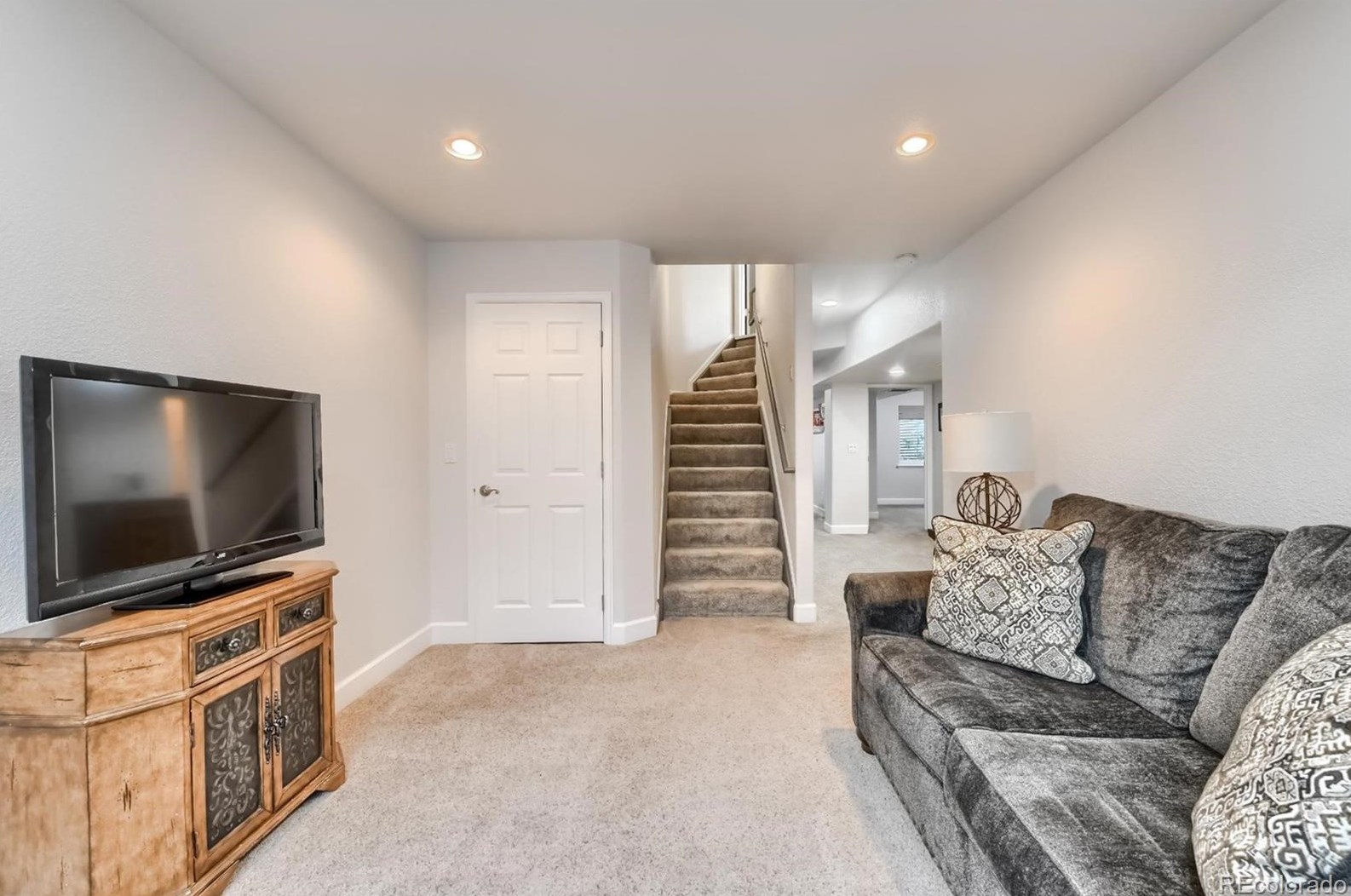 8842 Carr Way, Littleton CO 80127-8589 exterior