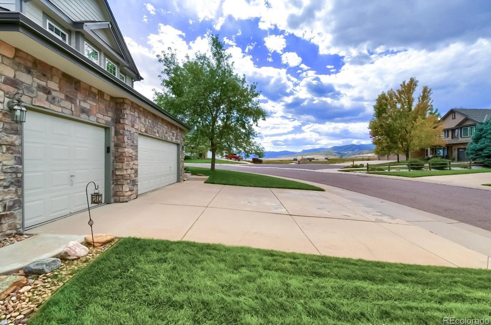 8842 Carr Way, Littleton CO 80127-8589 exterior