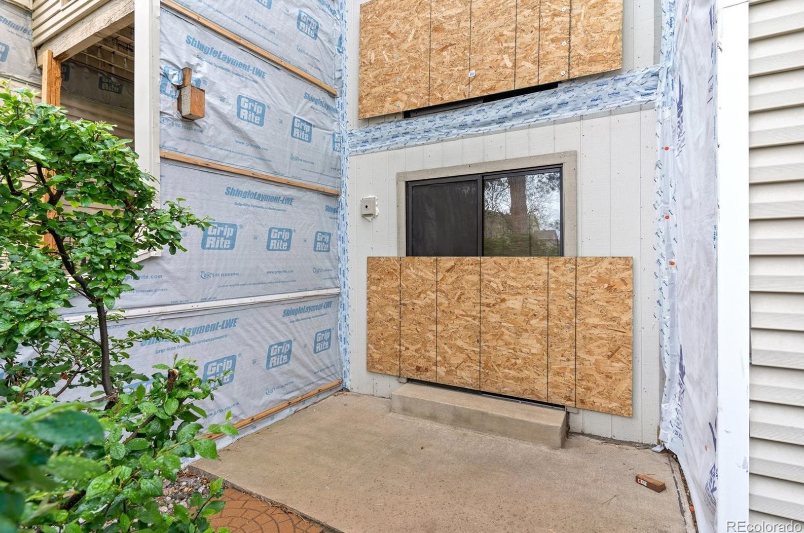 7855 Barbara Ann Dr, Arvada CO  80004-5725 exterior