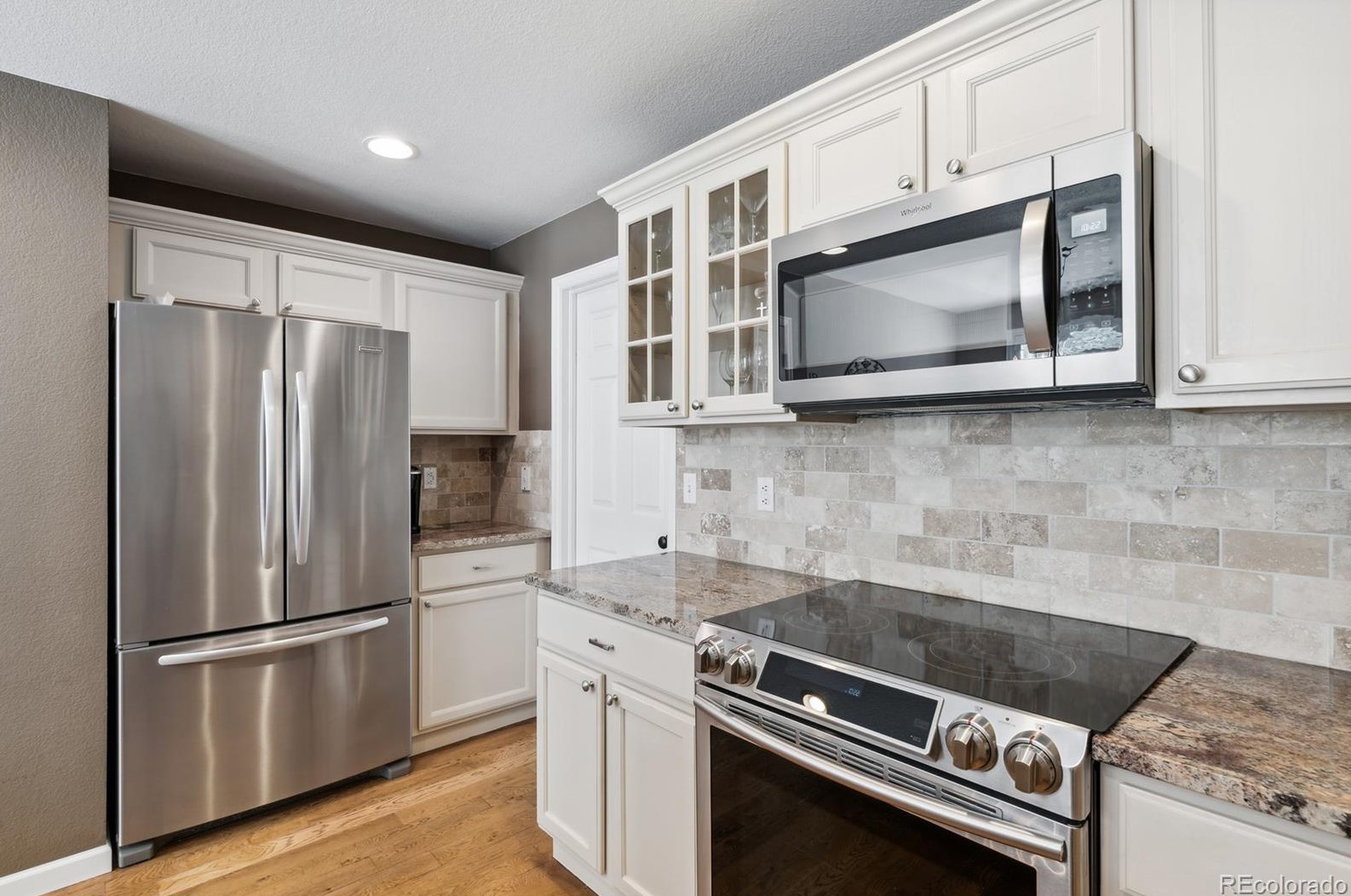 6027 Trailhead Rd, Littleton CO 80130-5327 exterior