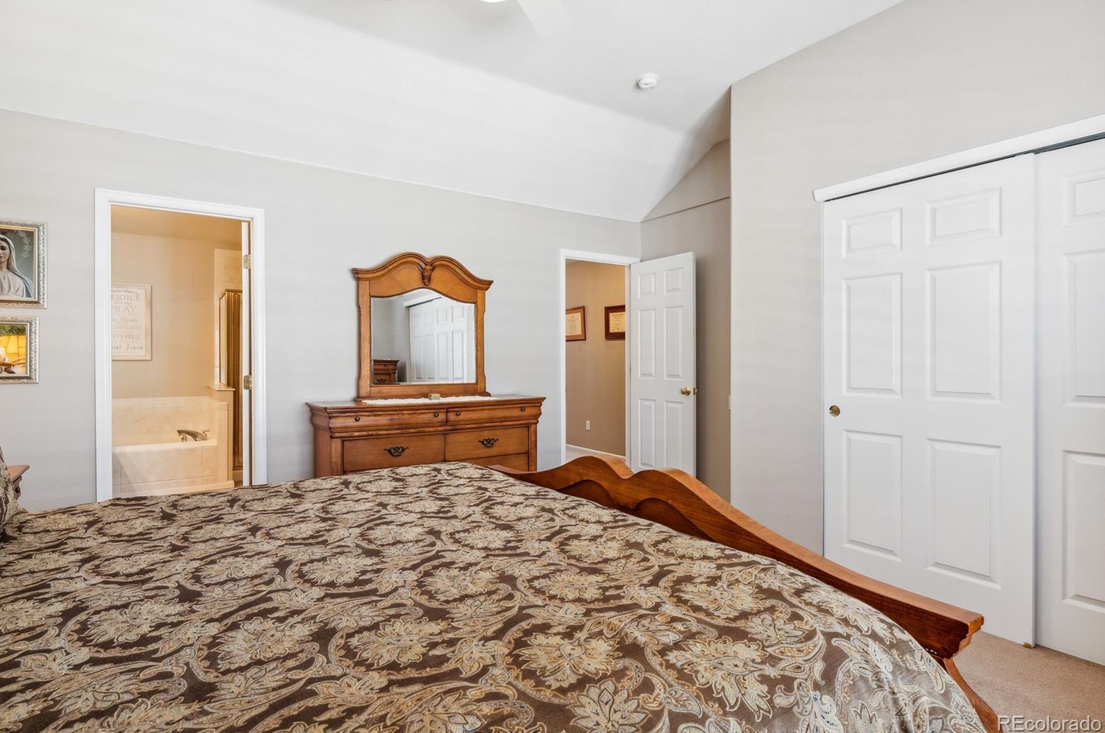 6027 Trailhead Rd, Littleton CO 80130-5327 exterior