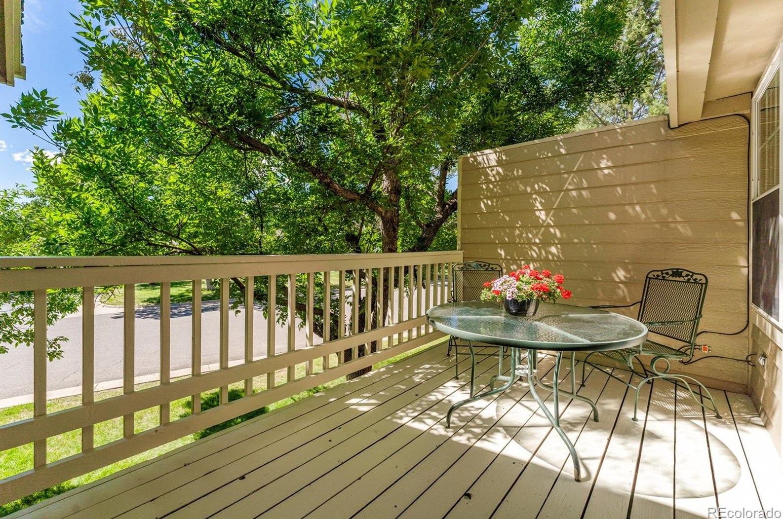 8234 High Ct, Littleton CO 80122-3673 exterior