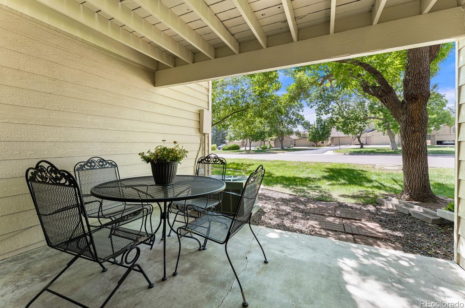 8234 High Ct, Littleton CO 80122-3673 exterior