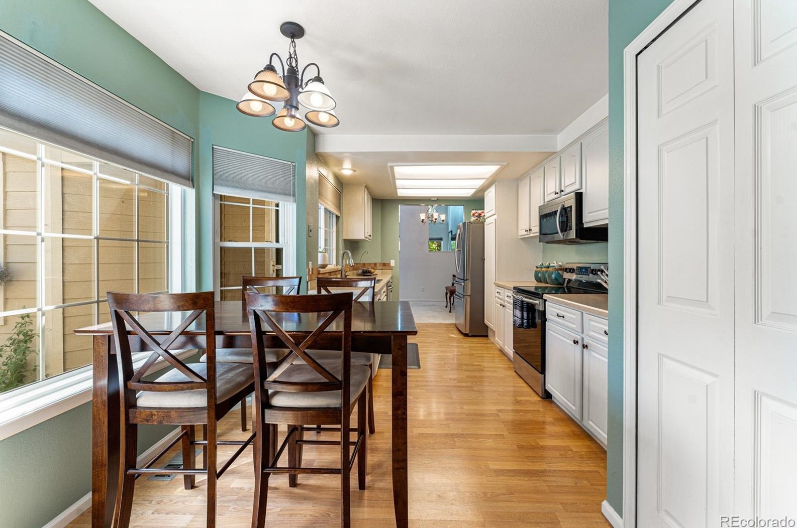 8234 High Ct, Littleton CO 80122-3673 exterior