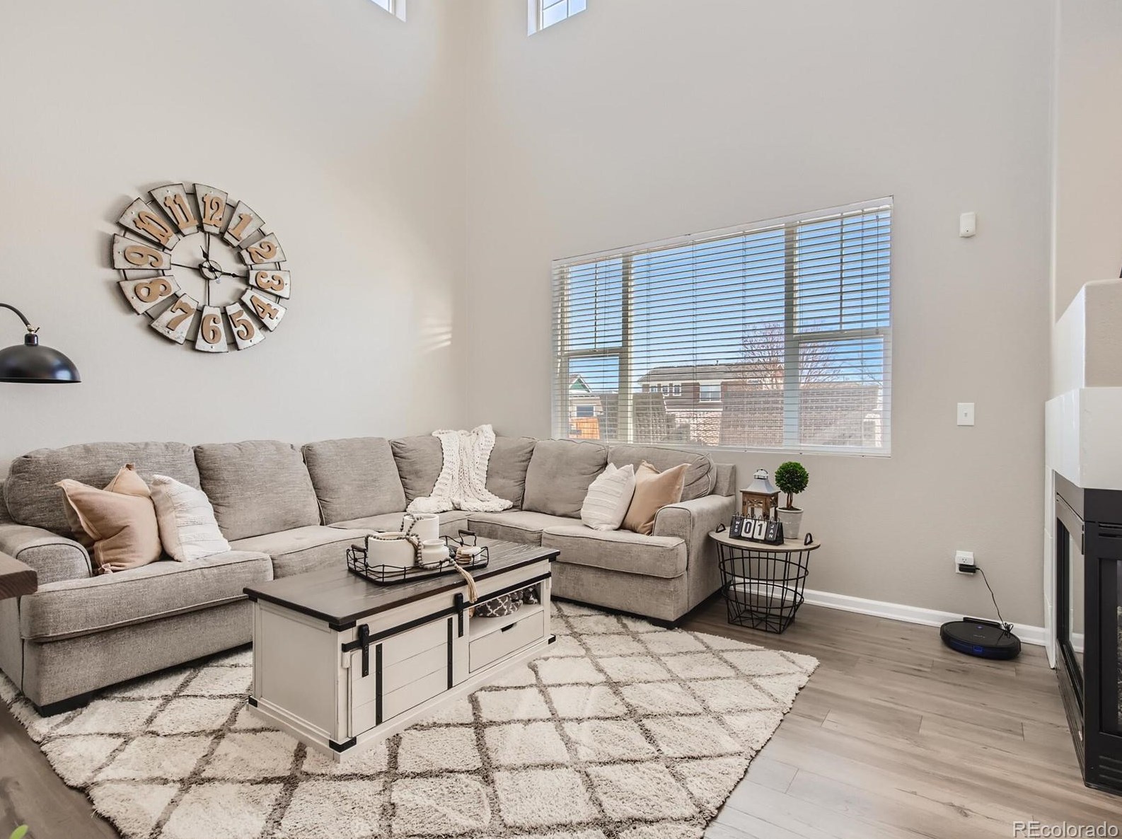 192 Peabody St, Castle Rock CO  80104-8812 exterior