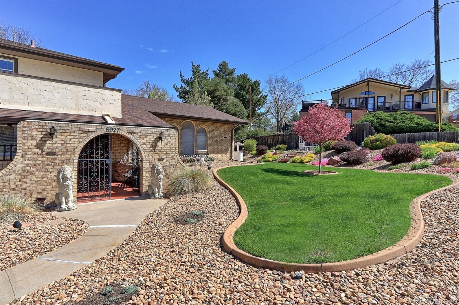 6927 Dudley Dr, Arvada CO  80004-1741 exterior