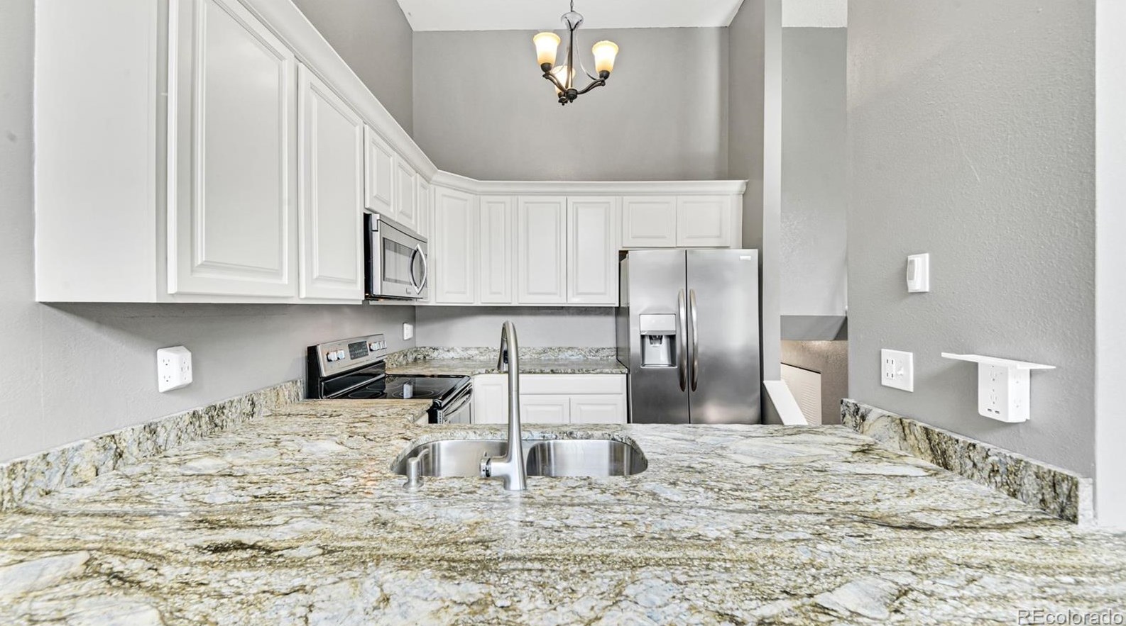 9244 Butterwood Ct, Littleton CO 80126-2701 exterior