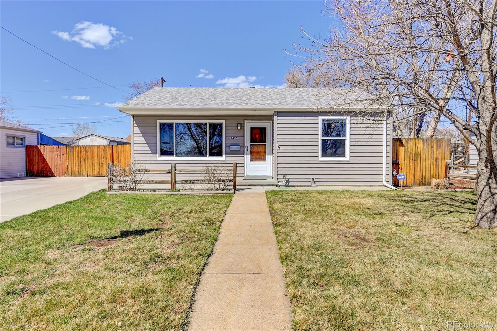 1435 S Patton Ct, Denver, CO 80219 - MLS 5817063 - Coldwell Banker