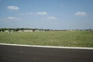 704 Elizabeth St, Marshall, MN 56258 - Photo 1