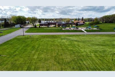 1040 Eastbay Ave, Balaton, MN 56115 - Photo 3