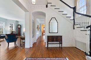 1900 Irving Ave S - Photo 3