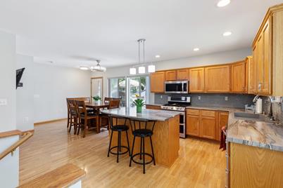 424 12th Avenue N - Photo 1