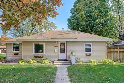 6742 Perry Avenue N - Photo 1