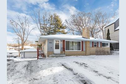 1502 Duluth Street - Photo 1