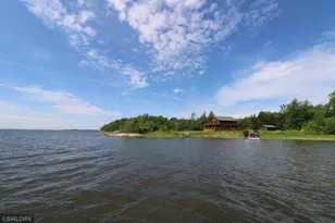 1526 Flag Is, Angle Inlet, MN 56711 - Photo 5