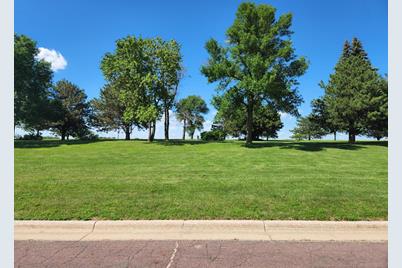 1307 Northridge Drive, Lakefield, MN 56150 - Photo 5