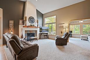 1086 Beaver Creek Pkwy - Photo 5