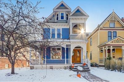 794 Laurel Avenue - Photo 1