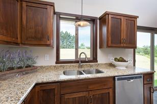 8885 Parkview Cir - Photo 13