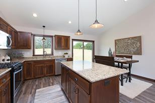 8885 Parkview Cir - Photo 9