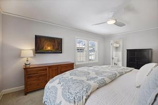 1936 Wellesley Ave - Photo 11